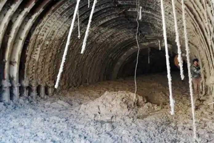 Tunnel Tapowan
