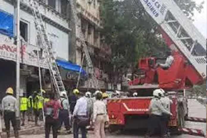 ्ेिने्