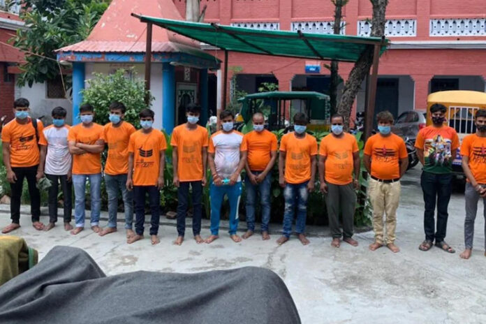 र्रर्